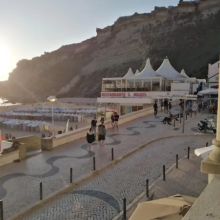 Alojamento E Mar نازاريه